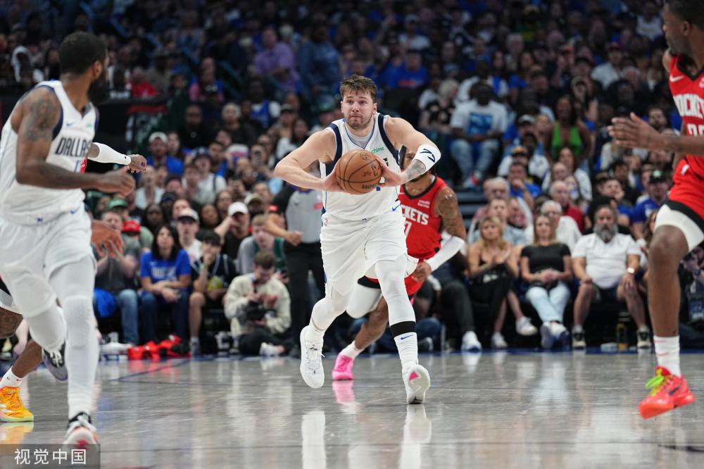 的薪水和奖 的薪水和奖