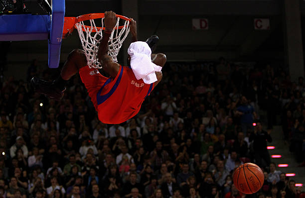 成了这记扣 成了这记扣