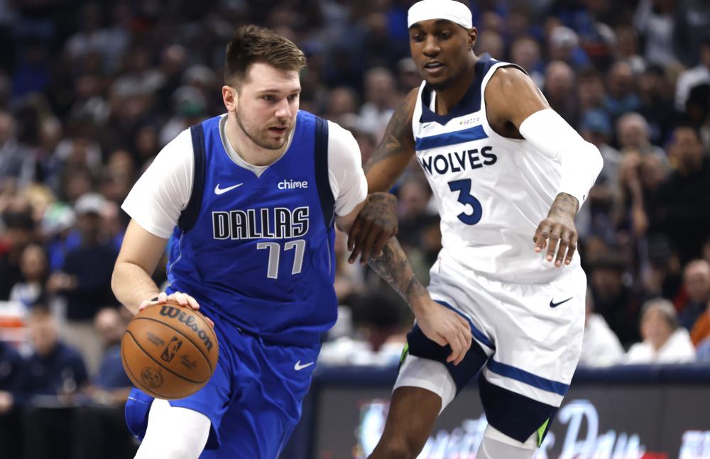 队不懈努力 队不懈努力